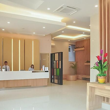 Hotel Mutiara Mitra Reddoorz Padangsidimpuan Exterior photo