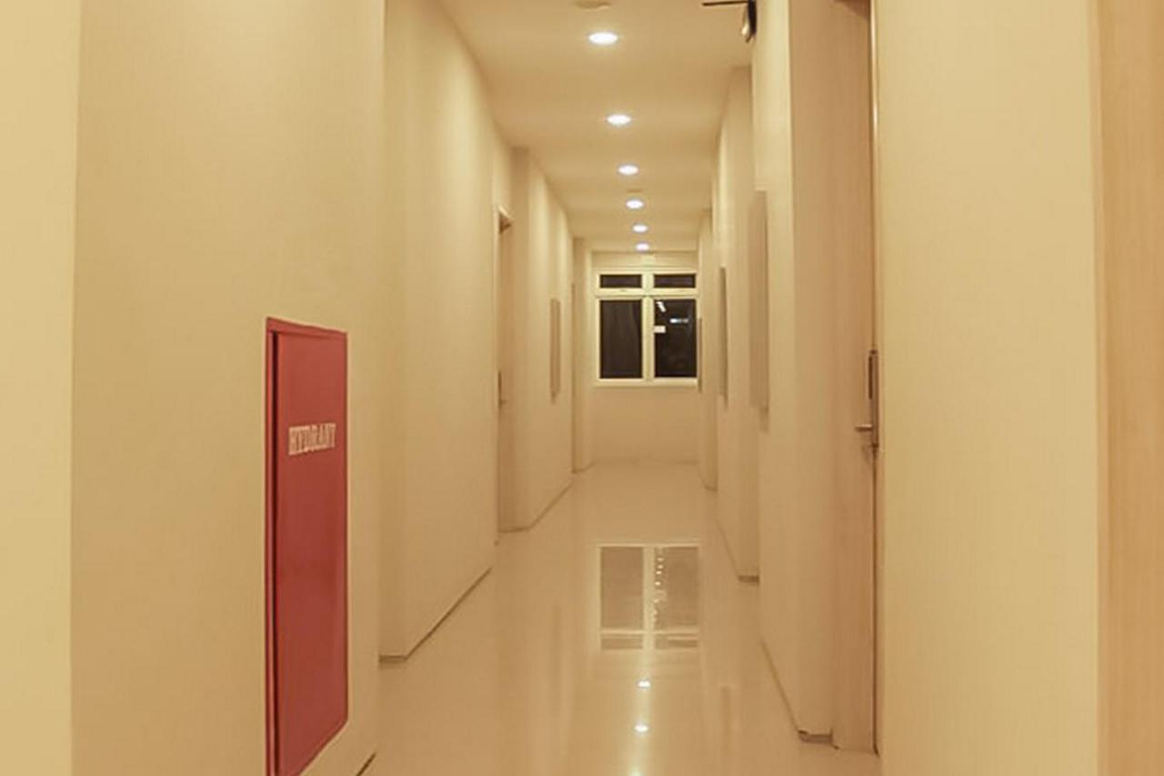 Hotel Mutiara Mitra Reddoorz Padangsidimpuan Exterior photo